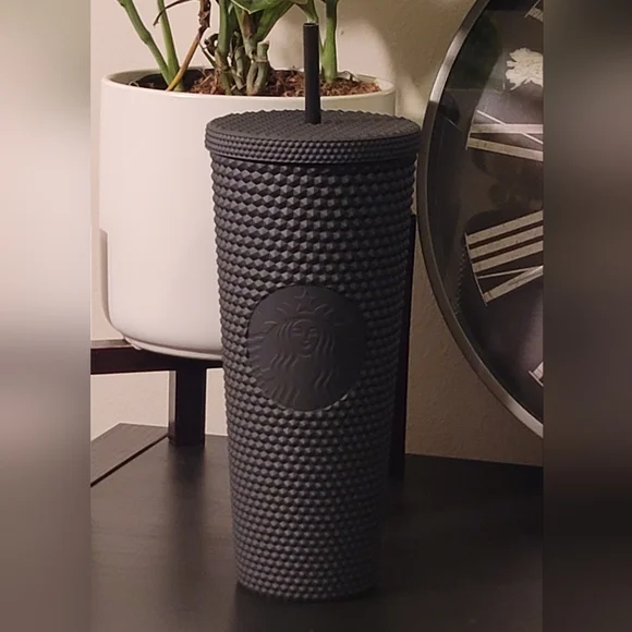 Starbucks | Kitchen | Starbucks Matte Black Diamond Sttudded Tumbler 22  Venti24oz Brand New | Poshmark